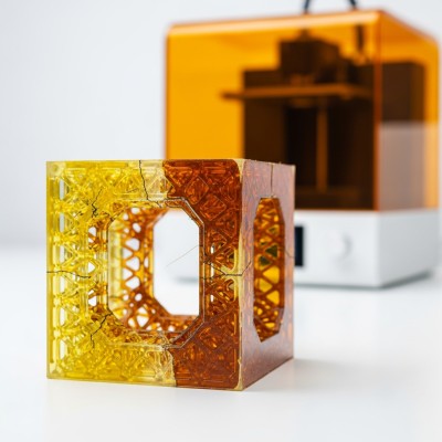 Pourquoi vos Impressions 3D Résine Perdent-elles leur Solidité ou Jaunissent-elles ? 